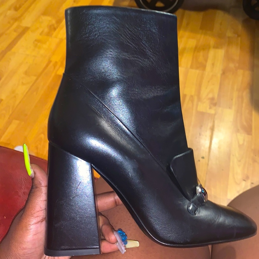 Burberry mid high boots